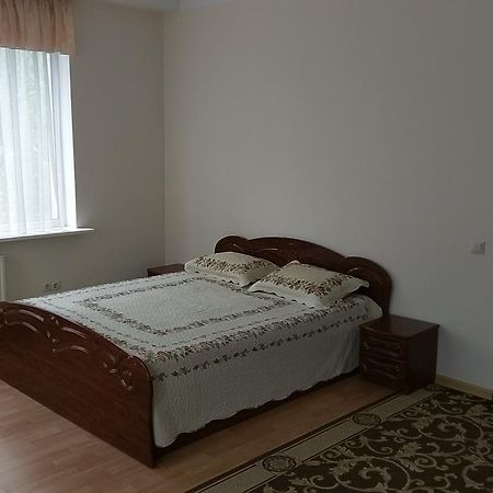 Sviatoshyn Aparthotel Κίεβο Εξωτερικό φωτογραφία